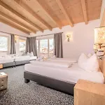 Partyhouse Harakiri Different 60 Seconds To Mountains! Free Parking! Self Check-in Mayrhofen