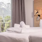 Partyhouse Harakiri Different 60 Seconds To Mountains! Free Parking! Self Check-in Lodge