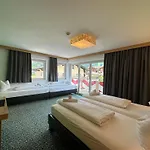 Partyhouse Harakiri Different 60 Seconds To Mountains! Free Parking! Self Check-in Mayrhofen