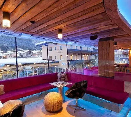 Partyhouse Harakiri Different 60 Seconds To Mountains! Free Parking! Self Check-in * Mayrhofen