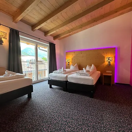 Partyhouse Harakiri Different 60 Seconds To Mountains! Free Parking! Self Check-in Mayrhofen