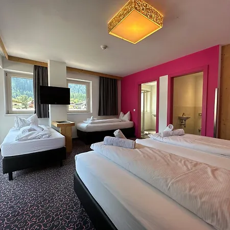 Partyhouse Harakiri Different 60 Seconds To Mountains! Free Parking! Self Check-in Gerendaház