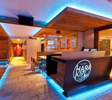 Partyhouse Harakiri Different 60 Seconds To Mountains! Free Parking! Self Check-in Lodge Mayrhofen