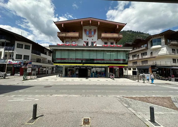 Partyhouse Harakiri Different 60 Seconds To Mountains! Free Parking! Self Check-in * Майргофен