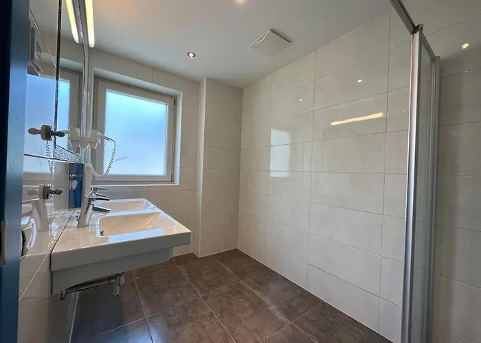 Partyhouse Harakiri Different 60 Seconds To Mountains! Free Parking! Self Check-in *